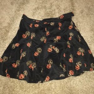 FLORAL MINI SKIRT